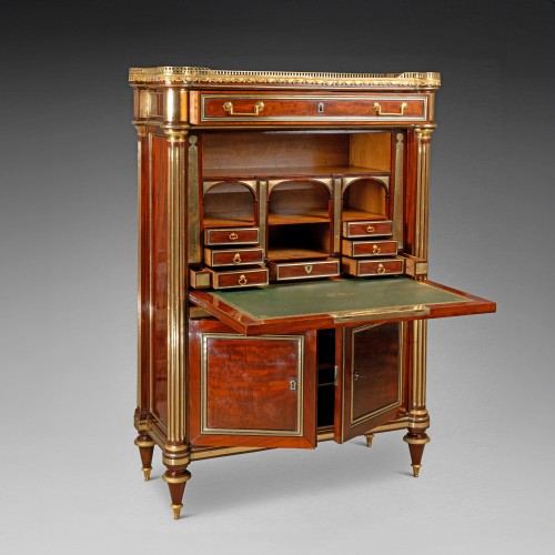 Antiquités - A Louis XVI secretaire à abbattant attributed to Molitor