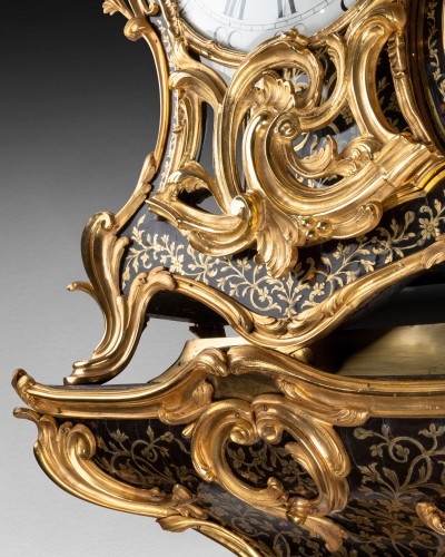 Lieutaud, Cartel Louis XV à petite sonnerie en marqueterie Boulle - Horlogerie Style Louis XV