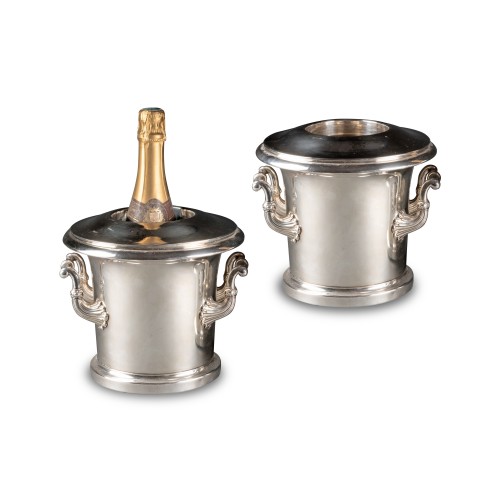 Restauration - Charles X - A pair of neoclassical silver-lined wine coolers by 1830