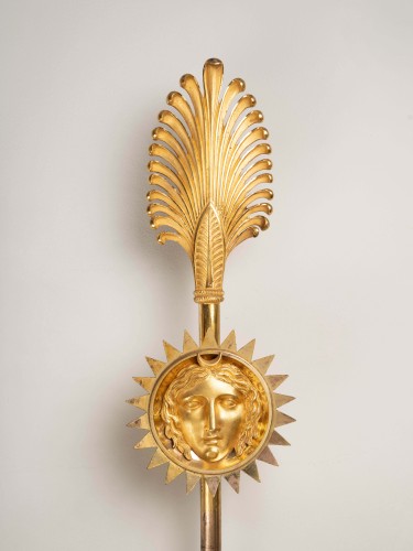 Luminaires Appliques - Claude Galle - Paire d'appliques en bronze doré d'époque Empire au masque de Diane