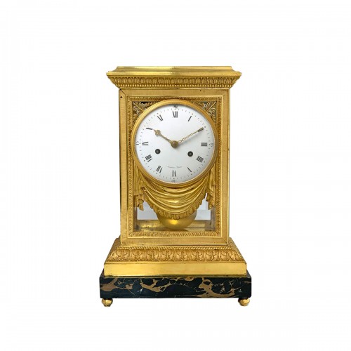 Manière,Merlet et Thomire - Pendule régulateur en bonze doré vers 1795-1805