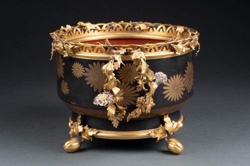 Asian Works of Art  - A japanese ormolu mounted Edo black and gold lacquer bowl