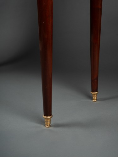 Antiquités - A pair of mahogany side table