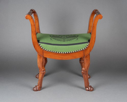 Empire - Paire de tabourets en acajou d'époque Consulat