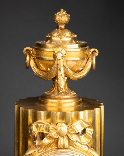 A late Louis XV ormolu columnar clock by Osmond by 1770 - Horology Style 