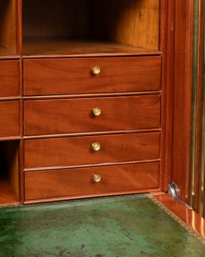 18th century - A large Louis XVI secretaire à abattant signed E.Avril