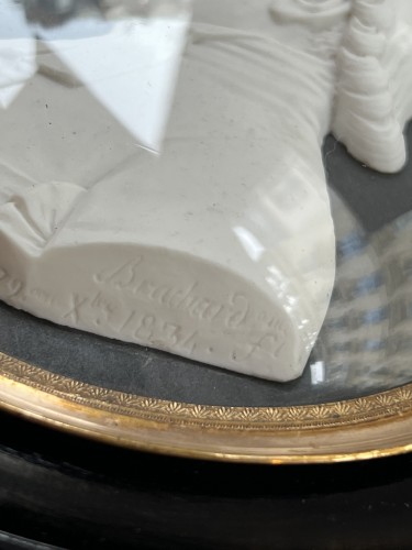 Céramiques, Porcelaines  - Biscuit en porcelaine au profil de Charles Montault Desilles évêque d'Angers