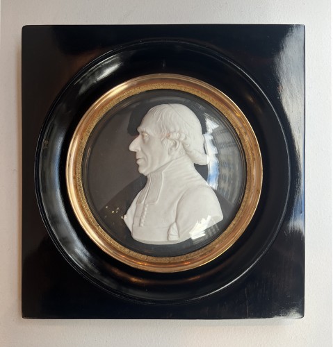 Biscuit en porcelaine au profil de Charles Montault Desilles évêque d'Angers - Galerie Philippe Guegan