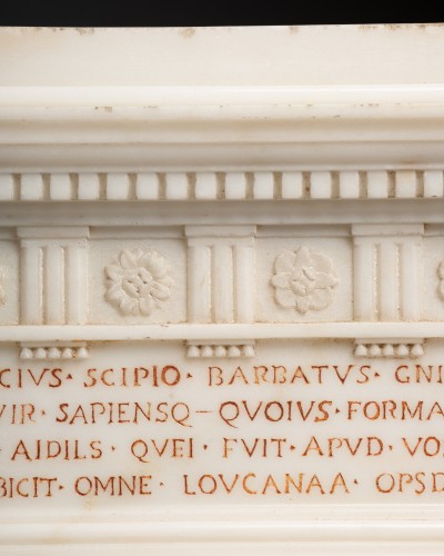 Sculpture Sculpture en Marbre - Souvenir du Grand Tour - Maquette en marbre du sarcophage de SCIPION BARBATUS