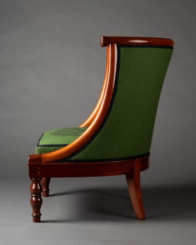 Antiquités - A pair of French Consulate period mahogany bergères