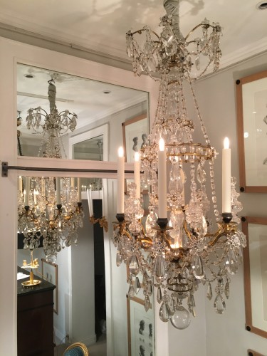 Antiquités - A French gilt bronze and crystal six light chandelier, circa 1850