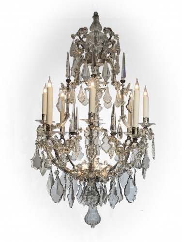 XIXe siècle - Autriche. Lustre cage à huit lumières en fer argenté et cristal du 19e siècle