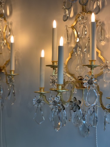 A pair of gilded and glass wall-lights - Maison Baguès - 