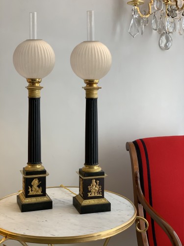 Antiquités - Paire de lampes Carcel d'époque Restauration en bronze doré et patiné