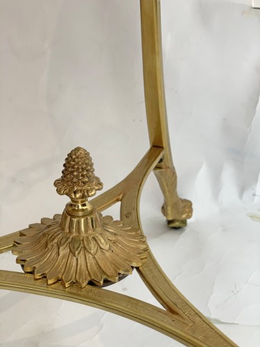 A neoclassical gilt-bronze gueridon with Carrara marble top - 
