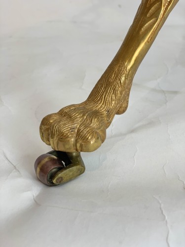 19th century - A neoclassical gilt-bronze gueridon with Carrara marble top