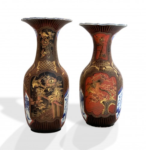 Paire de vases en porcelaine d'Arita laquée. Japon époque Meiji - 