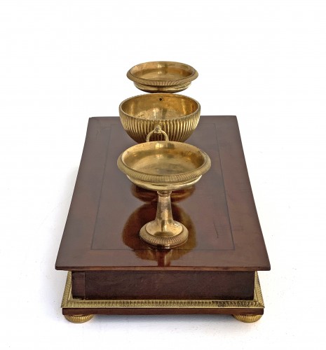 19th century - An Empire ormolu mounted mahogany inkstand