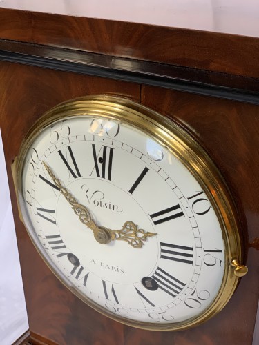 Antiquités - Jean Antoine Voisin - A large mahogany clock