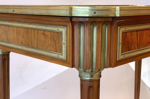 Furniture  - A rsatinwood writing table signed Escalier de Cristal