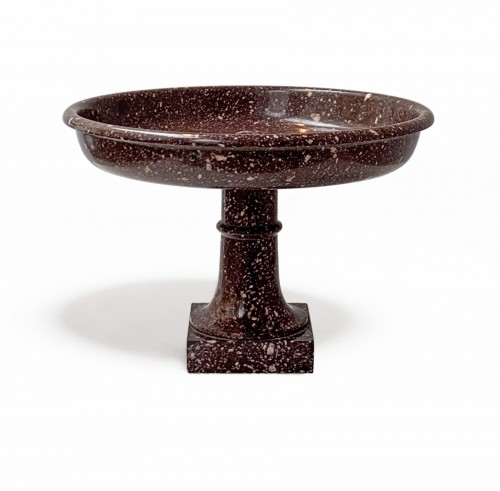 Petite tazza en porphyre rouge, Italie XIXe siècle