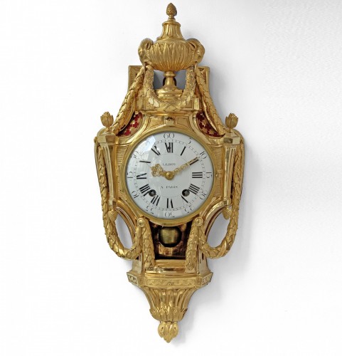 Le Roy - Foullet - Cartel à guirlandes et vase goût grec en bronze doré vers 1770 - Galerie Philippe Guegan