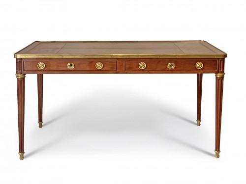 A Louis XVI mahogany bureau plat signed E.AVRIL. Paris by 1780 - Furniture Style Louis XVI