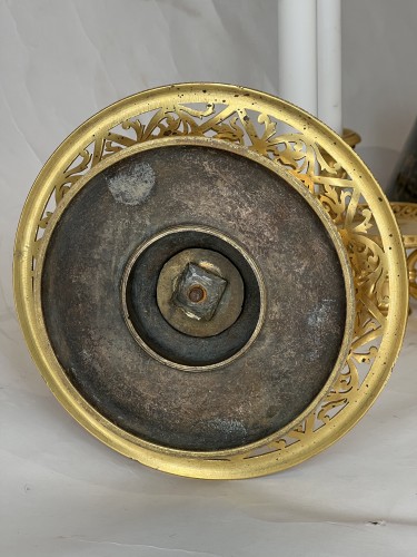 XIXe siècle - Lampe bouillotte d'époque Empire aux griffons en bronze doré