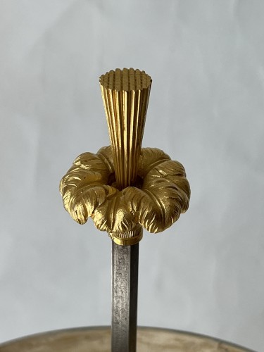 Lampe bouillotte d'époque Empire aux griffons en bronze doré - Empire