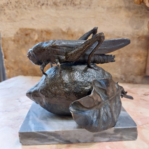 Cricket on a lemon, Italian bronze of the 19 th century - 