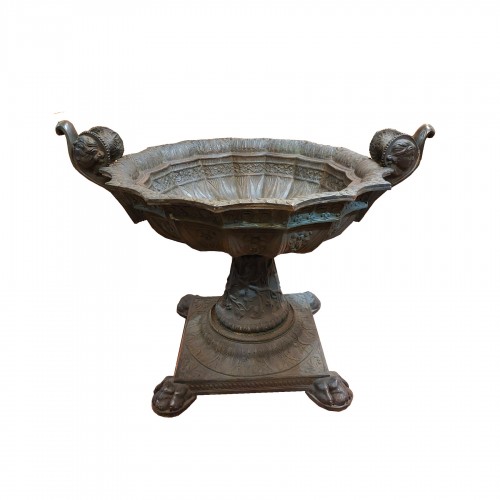Vasque en bronze d'Antonio Pandiani, Italie19e siècle