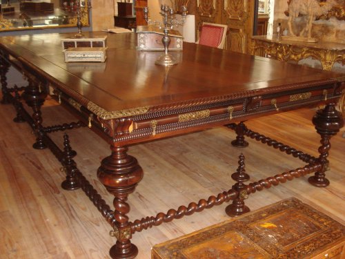 Furniture  - Important portuguese table library in rosewood 