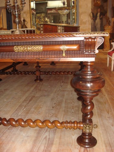 XIXe siècle - Importante table de bibliothèque portugaise