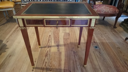 XVIIIe siècle - Table à écrire d'époque Néoclassique, fin XVIIIe siècle