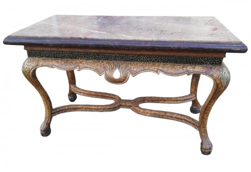 Lacquered wooden middle table, Spain 18th century