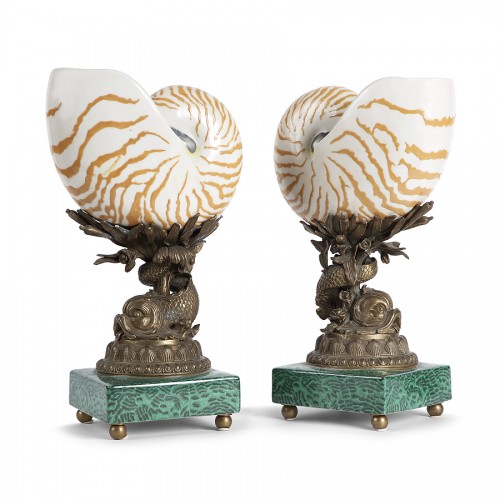 Pair of porcelain nautilus mounted in hanap - Decorative Objects Style 