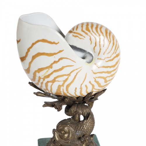 Paire de nautiles en porcelaine montés en hanap, Italie début 20e siècle - Galerie PLA
