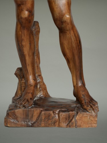 Sculpture Sculpture en Bois - David de Florence, bois de noyer sculpté vers 1900