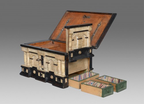 Renaissance alabaster and ebonized wood box circa 1630 - 