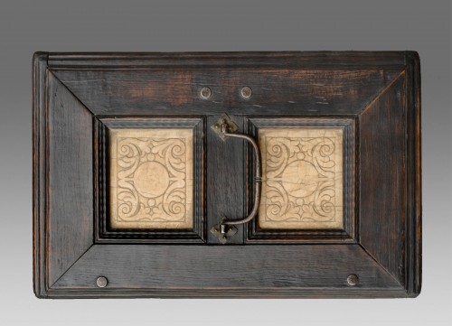 17th century - Renaissance alabaster and ebonized wood box circa 1630