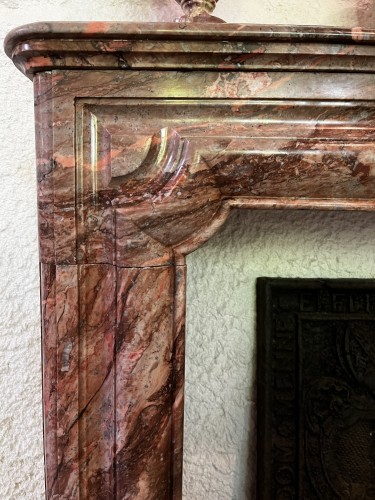 Cheminée en marbre rouge Royal du Languedoc 19e siècle - Matériaux & Architecture Style Napoléon III