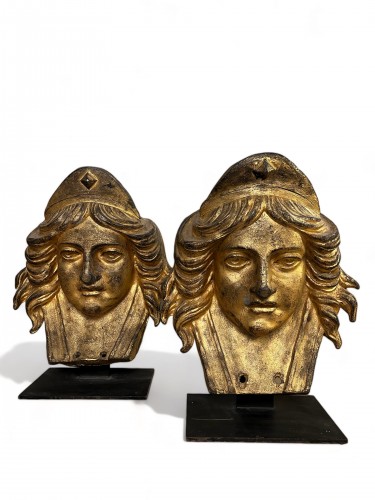 Pair of golden lead masks, France 19th century - Restauration - Charles X