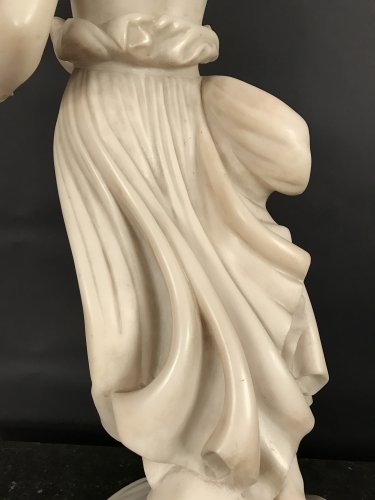 Antiquités - Vénus Ebe en marbre, Italie vers 1840