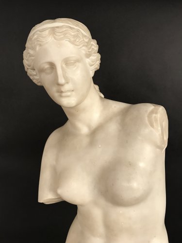 Antiquités - Vénus de Milo en marbre, Italie milieu du XIXe siècle