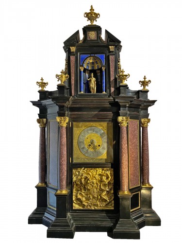 Monumentale pendule en bois noirci, Italie fin du XIXe siècle