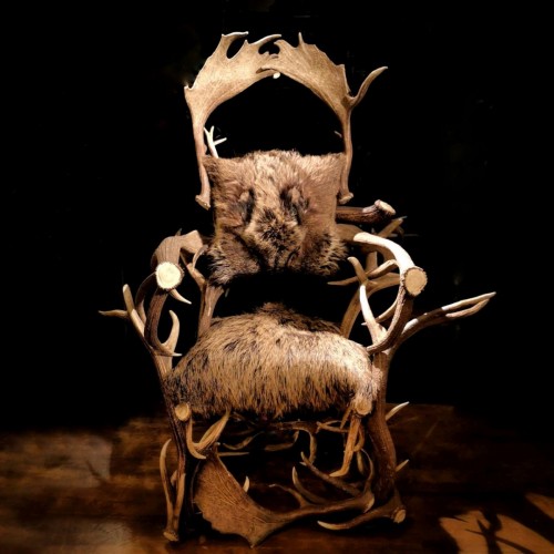 XIXe siècle - Fauteuil en bois de cervidés