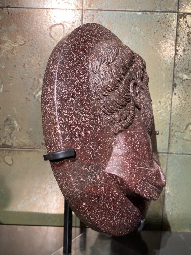 Médaillon en porphyre d'Egypte, Italie fin XVIIe - Jean-François Regis