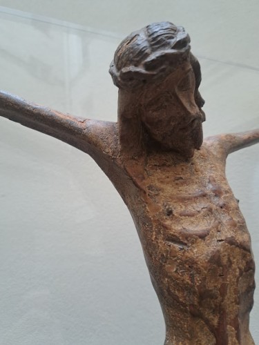 Art sacré, objets religieux  - Christ en bois fin du 14e siècle