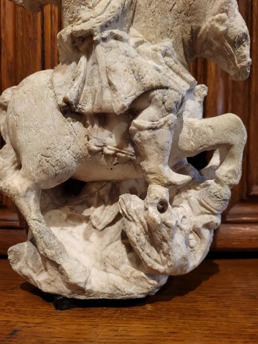 Art sacré, objets religieux  - Saitnt-Michel en albâtre, 17e siècle