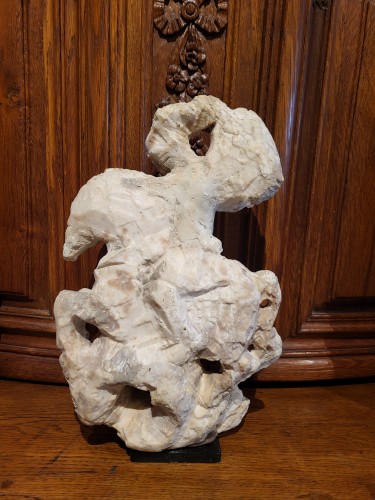 Saitnt-Michel en albâtre, 17e siècle - Galerie Saint Martin